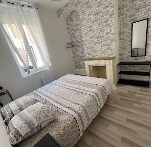 L'amienoise Proche Zenith Stade Cathedrale *